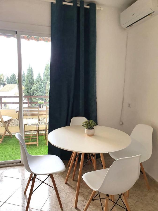 Apartamento Tropical Con Piscina Cerca De La Playa Torremolinos Buitenkant foto