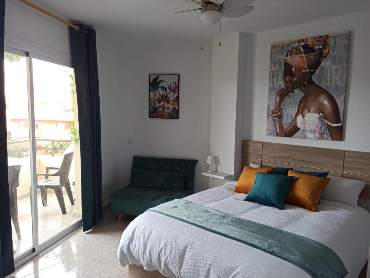 Apartamento Tropical Con Piscina Cerca De La Playa Torremolinos Buitenkant foto