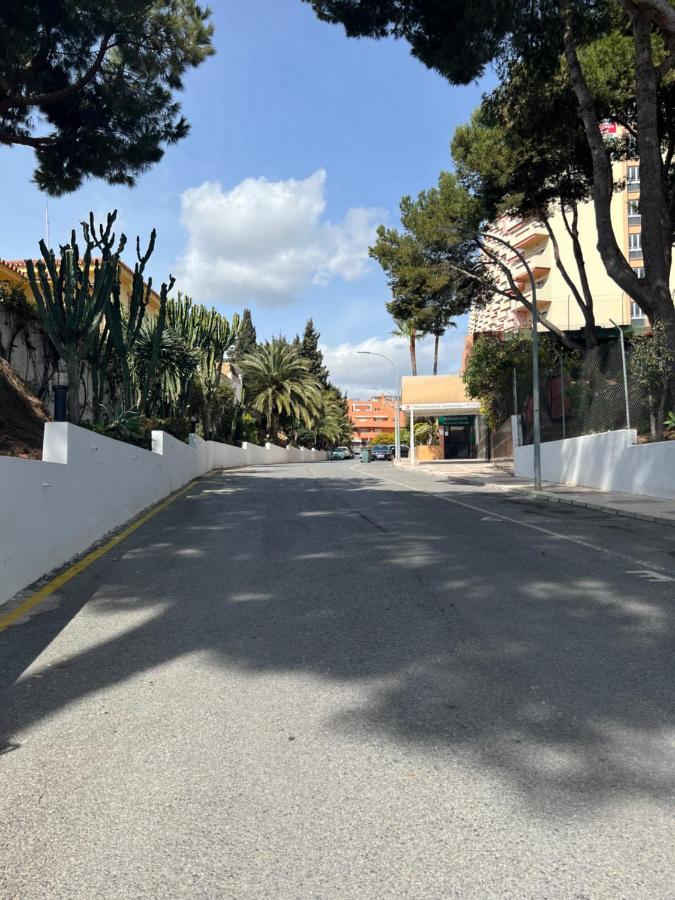 Apartamento Tropical Con Piscina Cerca De La Playa Torremolinos Buitenkant foto