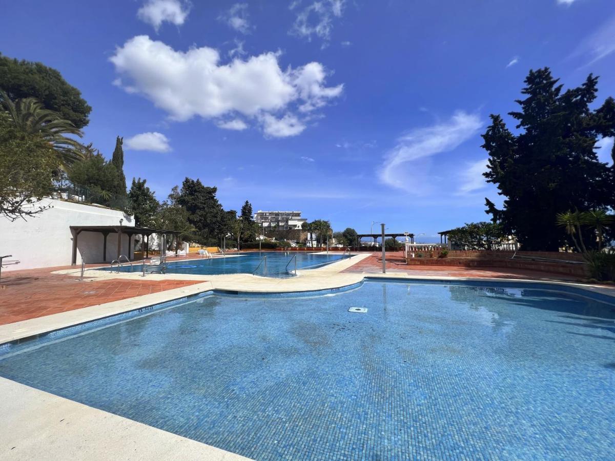 Apartamento Tropical Con Piscina Cerca De La Playa Torremolinos Buitenkant foto